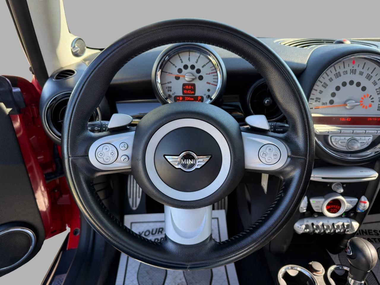 2010 MINI Cooper Hardtop S Photo