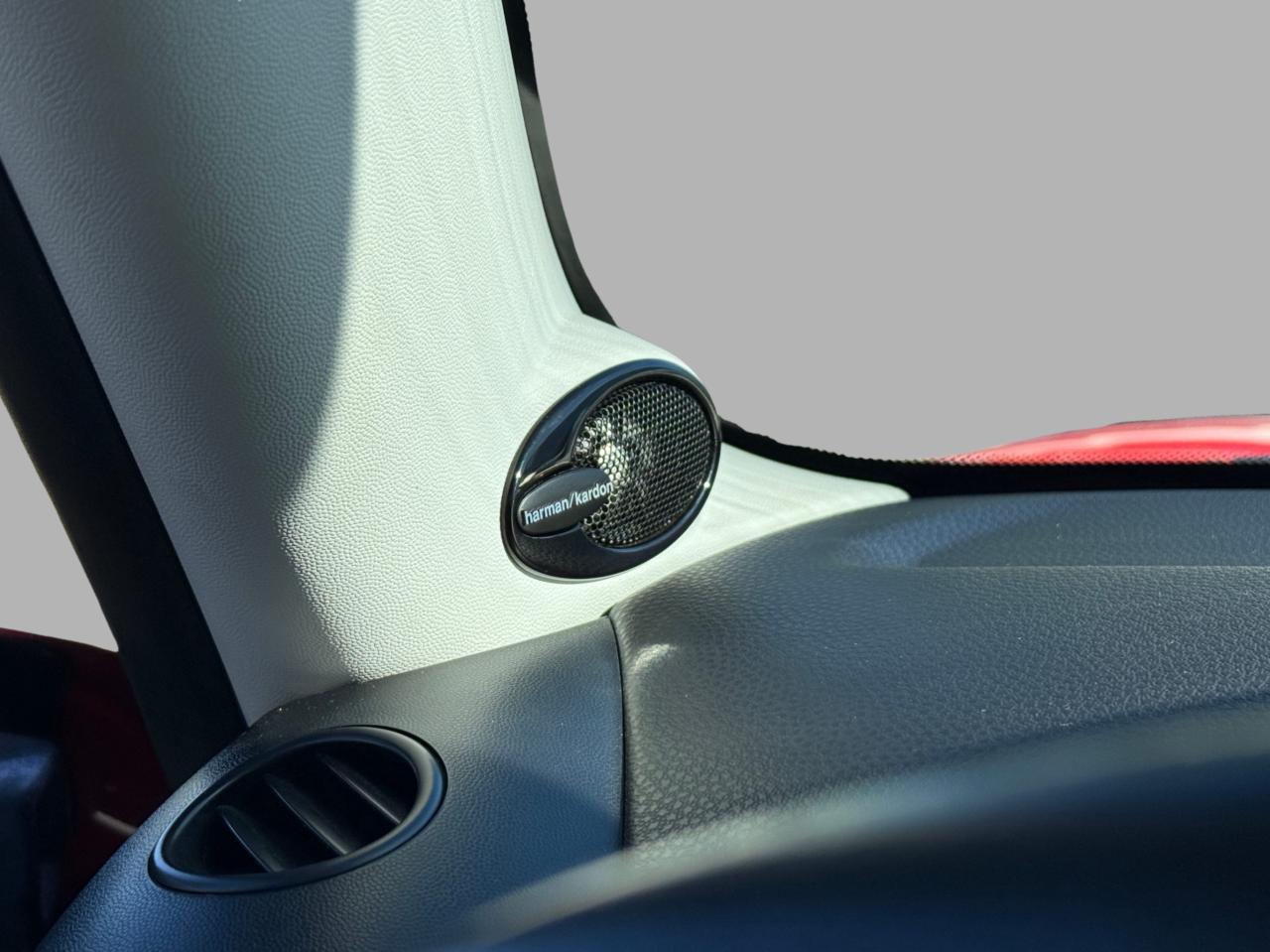 2010 MINI Cooper Hardtop S Photo