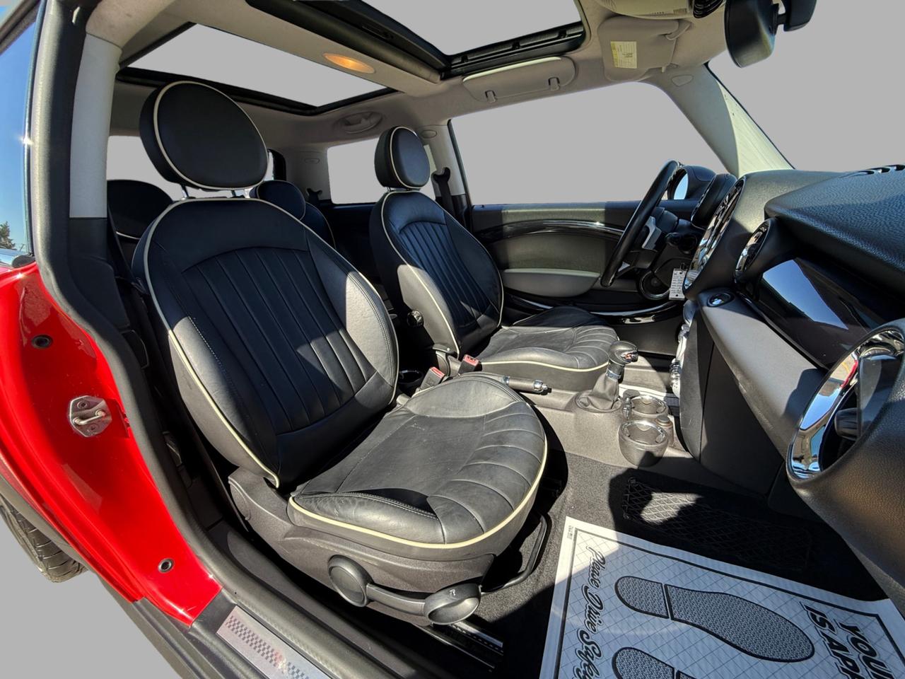 2010 MINI Cooper Hardtop S Photo