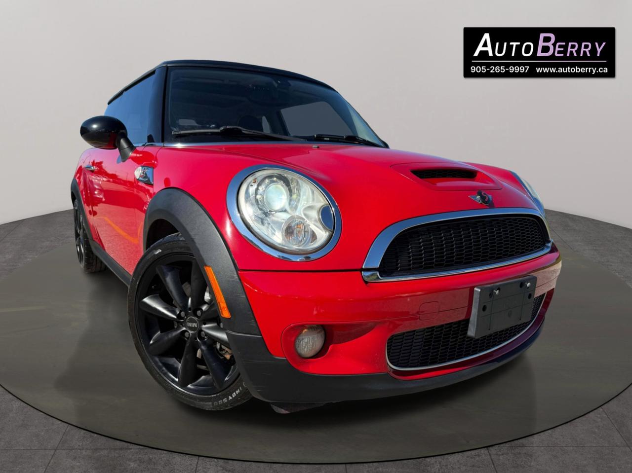 2010 MINI Cooper Hardtop S Photo