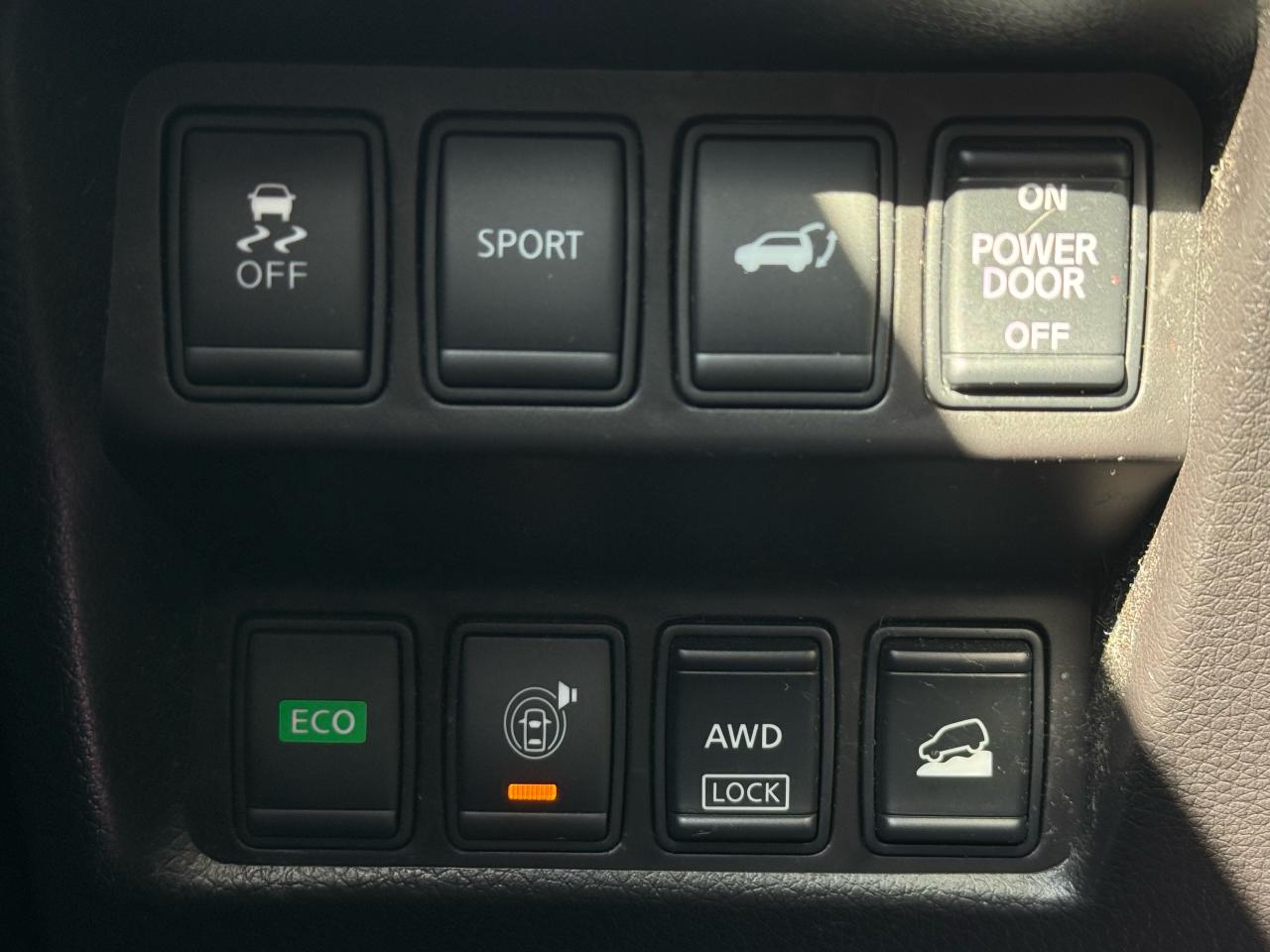 2015 Nissan Rogue SV | Navigation | Backup Camera | Sunroof - Photo #16