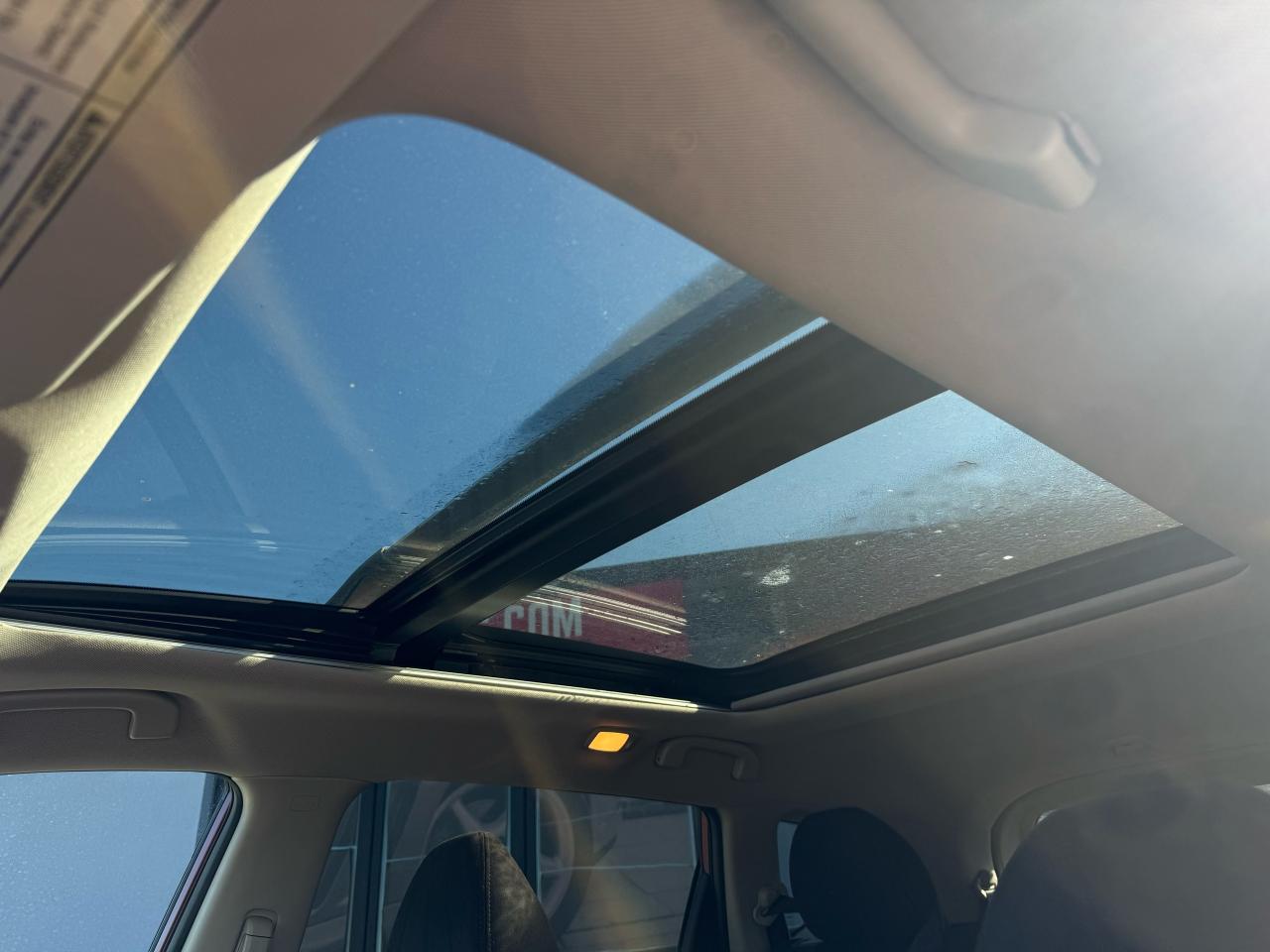 2015 Nissan Rogue SV | Navigation | Backup Camera | Sunroof - Photo #17