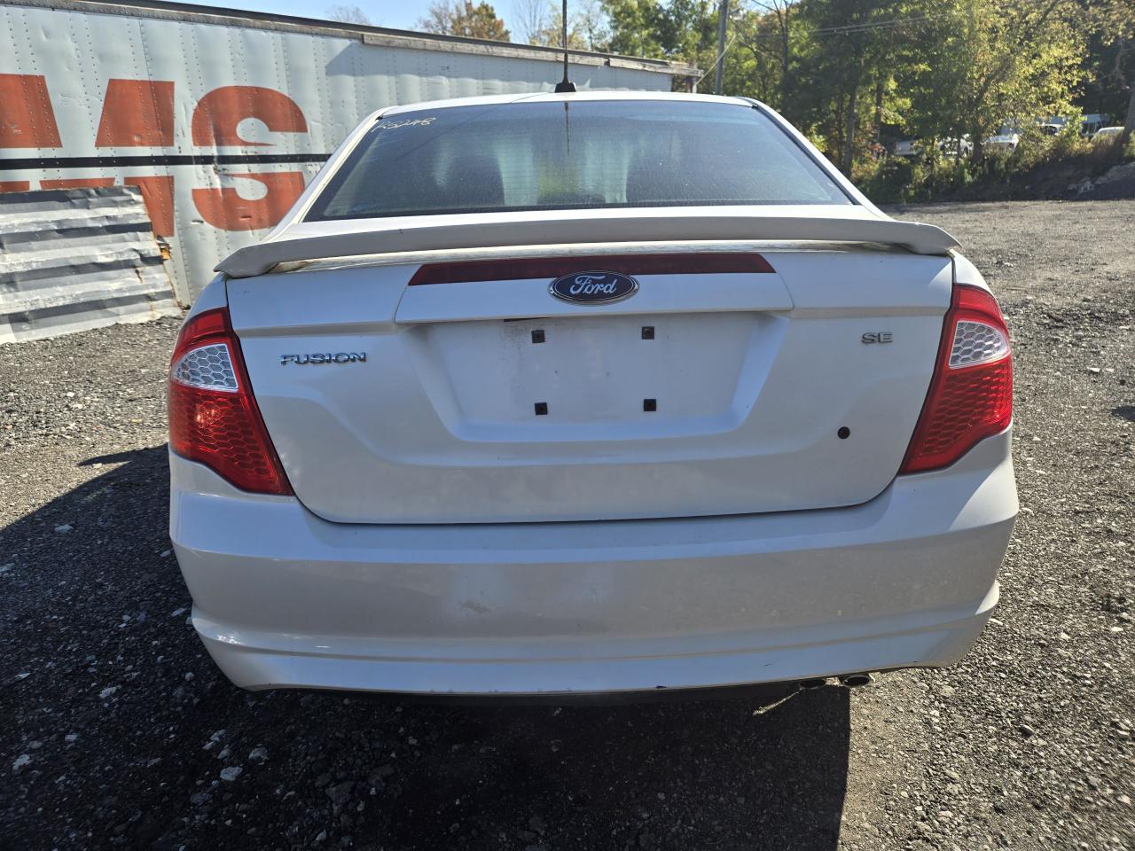 2010 Ford Fusion SE - Photo #6