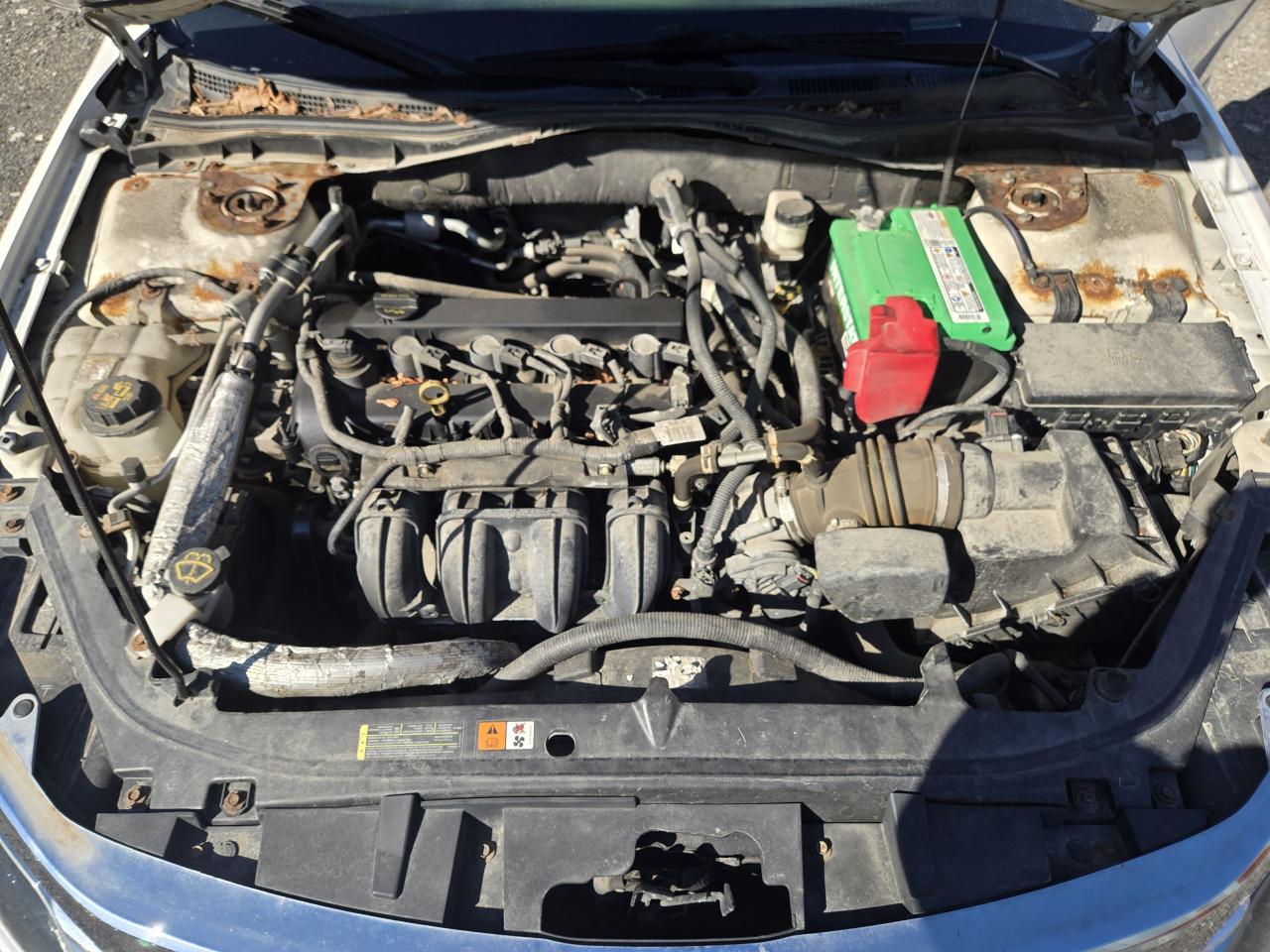 2010 Ford Fusion SE - Photo #15