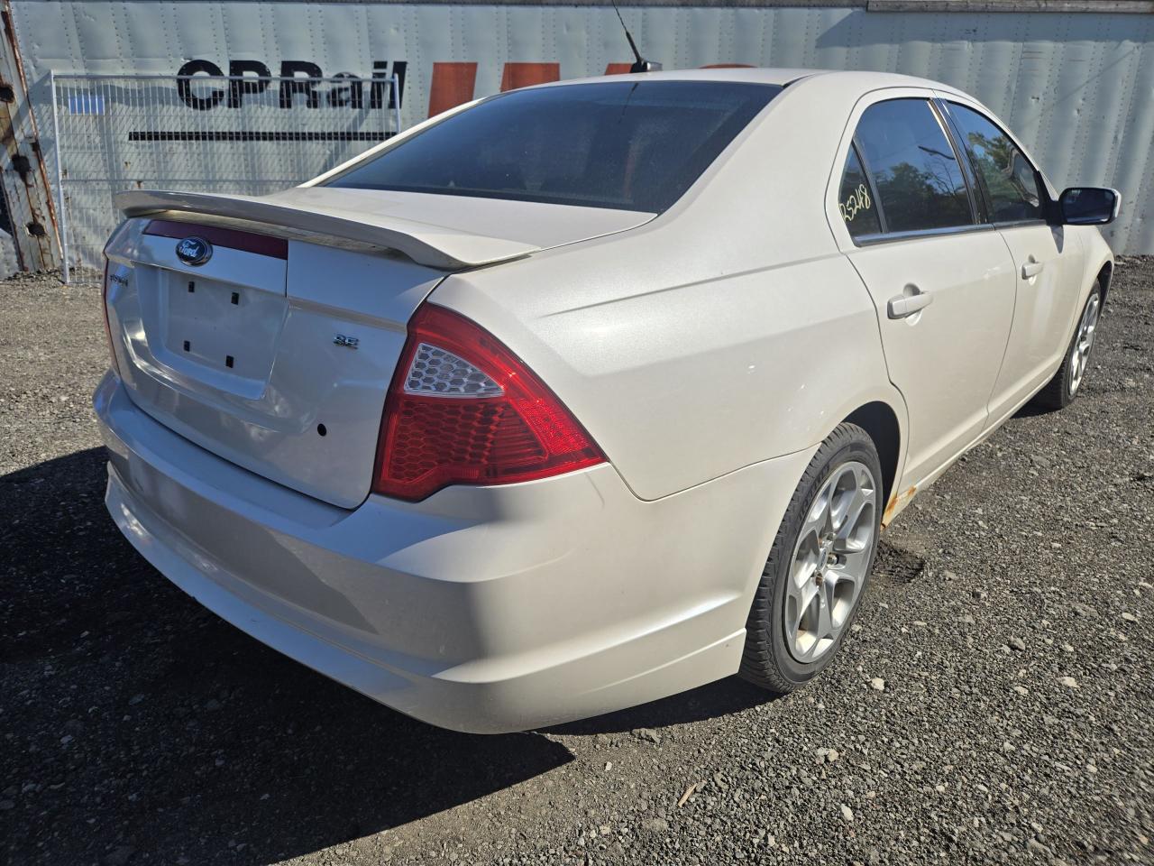 2010 Ford Fusion SE - Photo #7