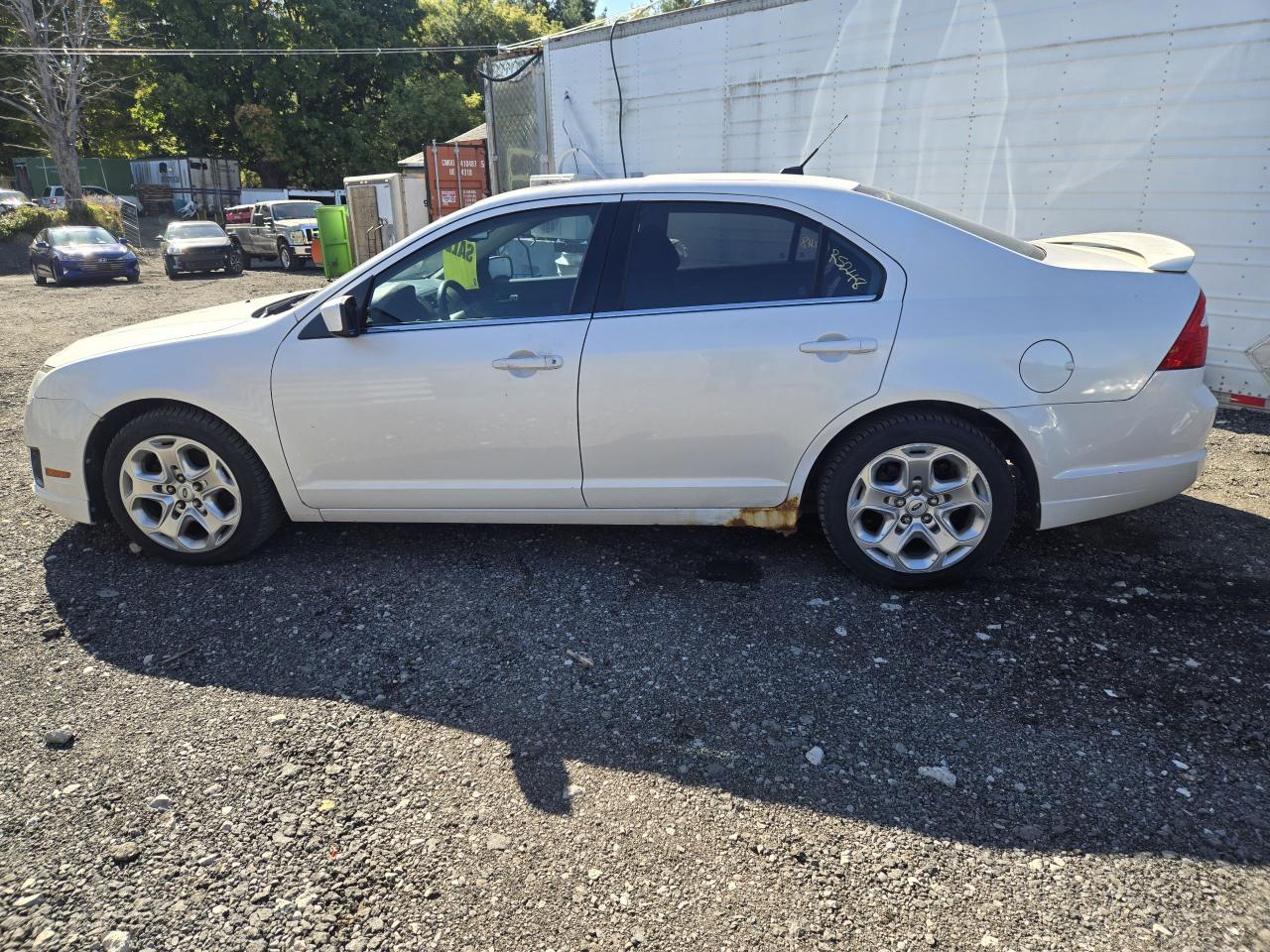 2010 Ford Fusion SE Photo4