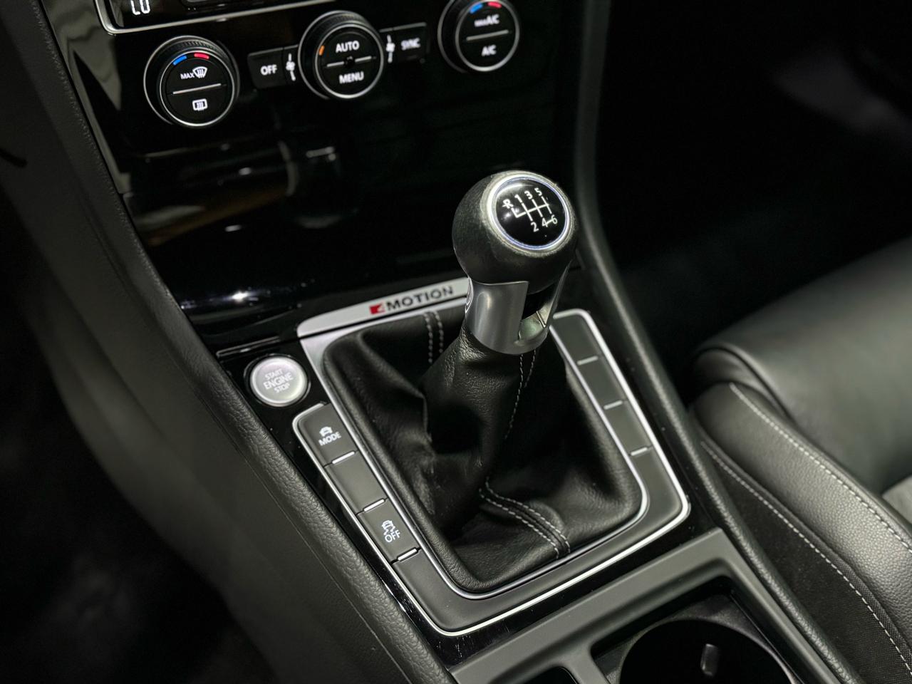 2016 Volkswagen Golf R 6-SPEED|NAV|BACKUP|CARPLAY|FENDER|ONE OWNER| - Photo #20