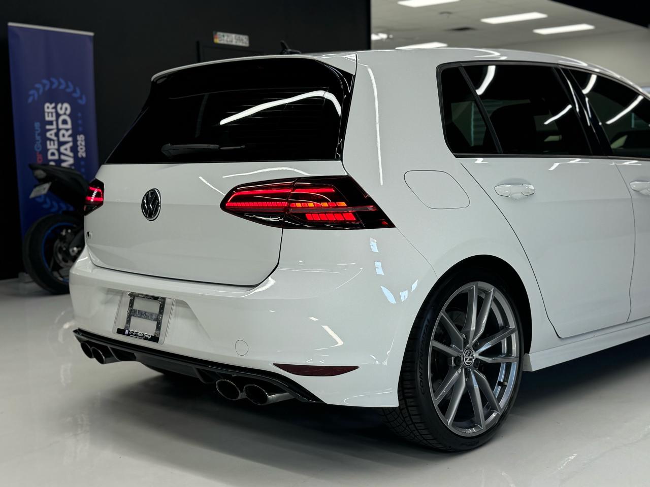 2016 Volkswagen Golf R 6-SPEED|NAV|BACKUP|CARPLAY|FENDER|ONE OWNER| - Photo #29