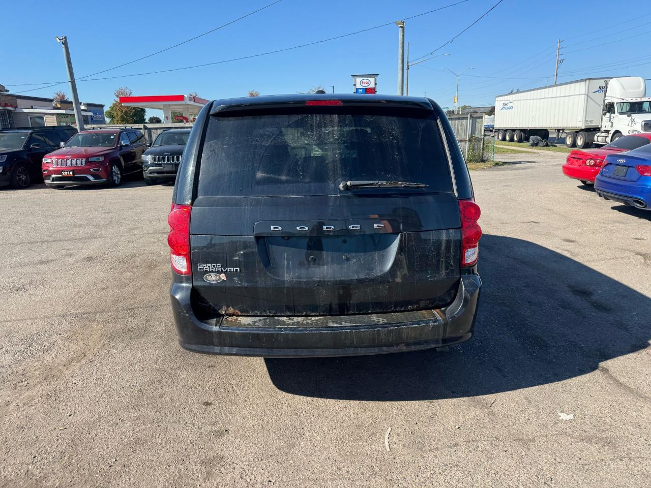 2014 Dodge Grand Caravan SXT, CAM, DVD, STOWNGO, RUNS WELL, AS IS SPECIAL - Photo #4