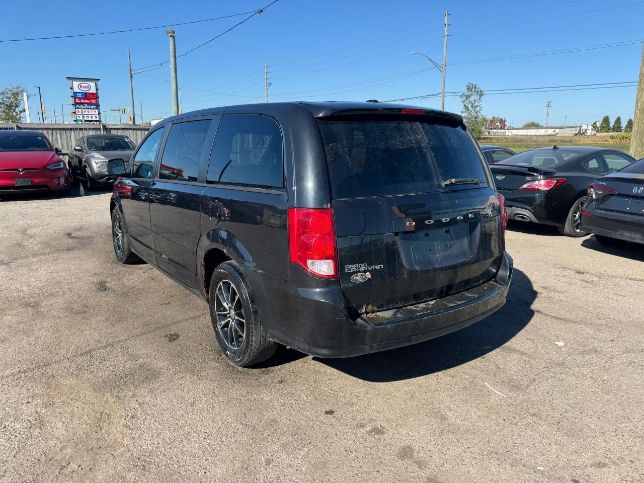 2014 Dodge Grand Caravan SXT, CAM, DVD, STOWNGO, RUNS WELL, AS IS SPECIAL - Photo #3