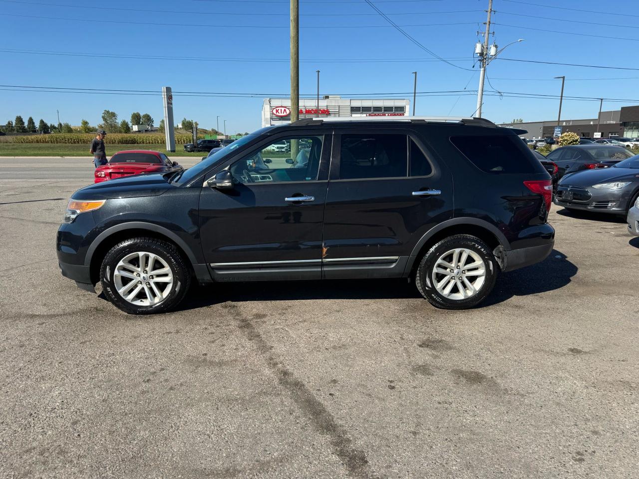 2013 Ford Explorer XLT, LEATHER, LOADED, 2 SETS WHEELS, V6, AS IS - Photo #2