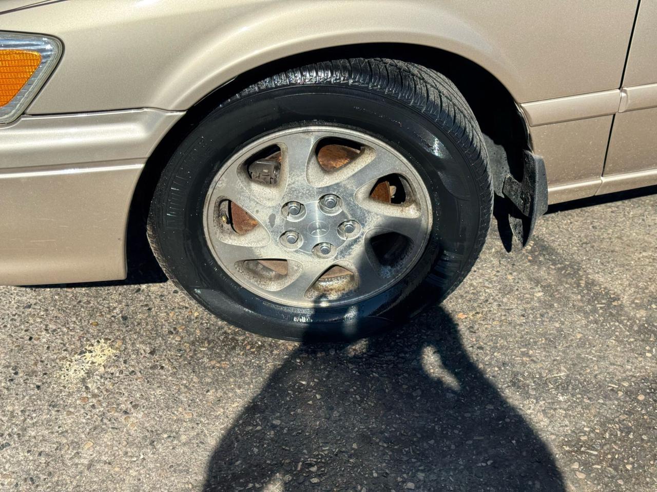 2000 Toyota Camry CE, ALLOYS, AUTO, HAS SPARK ISSUE, AS IS SPECIAL - Photo #9