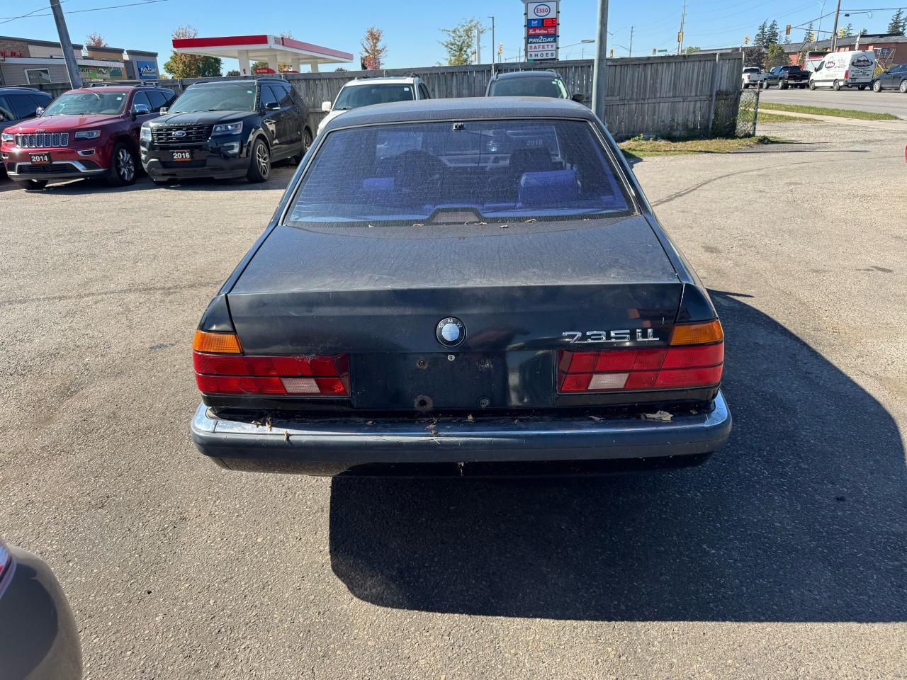 1992 BMW 7 Series 735iL, GOOD SHAPE, NEEDS FUEL PUMP, AS IS SPECIAL - Photo #4