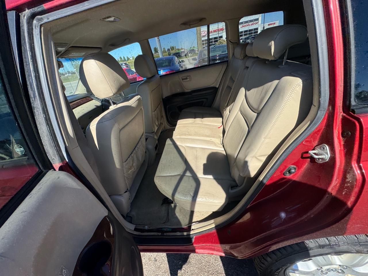 2003 Toyota Highlander 4X4, LEATHER, WAS SITTING, NEEDS FUEL PUMP, AS IS - Photo #11