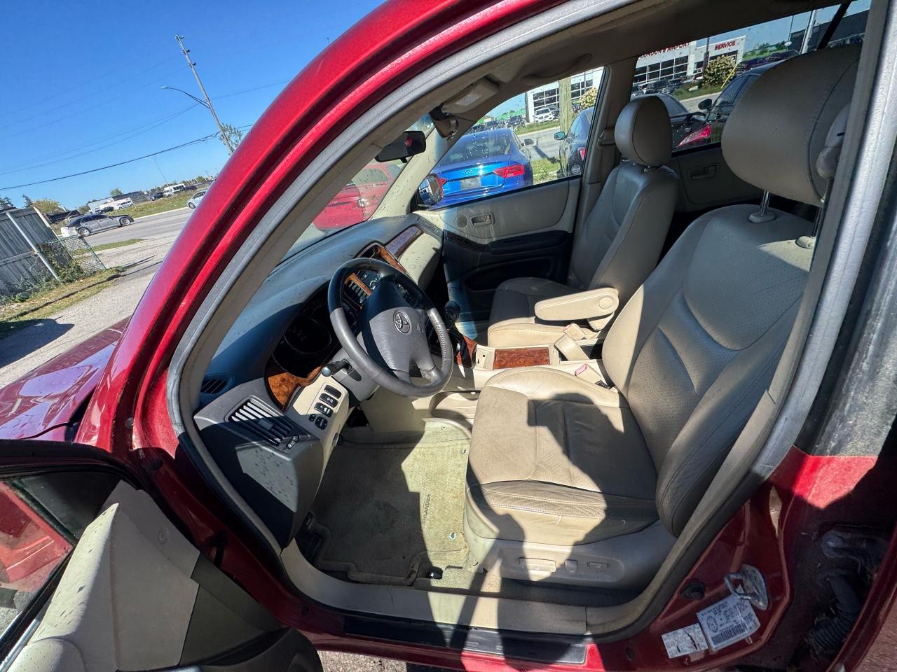 2003 Toyota Highlander 4X4, LEATHER, WAS SITTING, NEEDS FUEL PUMP, AS IS - Photo #10