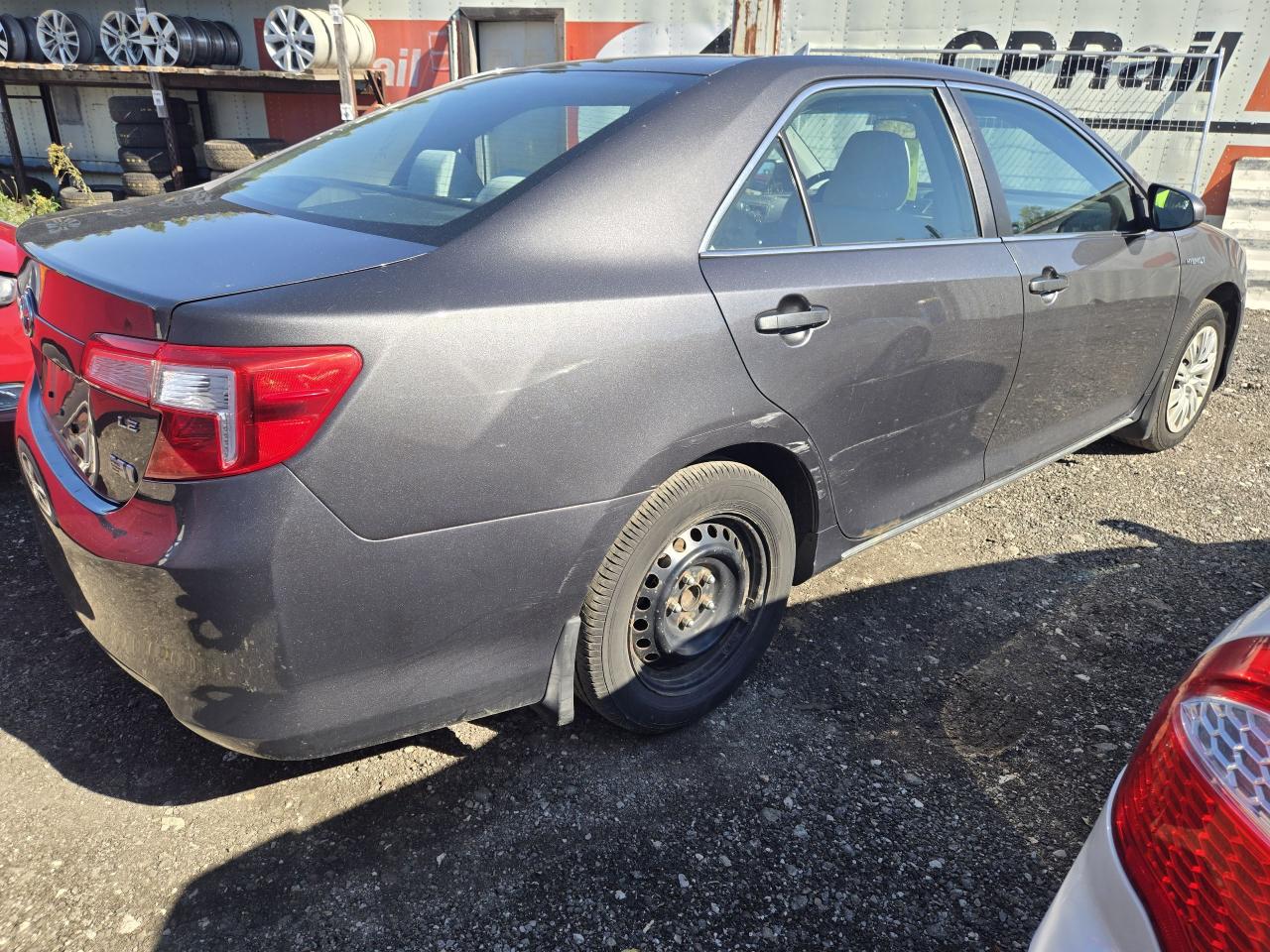 2013 Toyota Camry LE - Photo #4