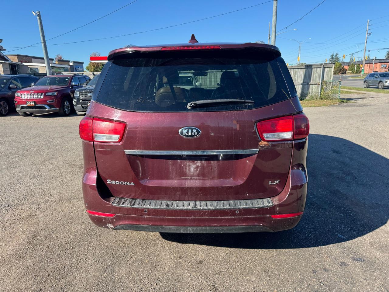 2017 Kia Sedona LX, MINIVAN, LEATHER, LOADED, AS IS SPECIAL - Photo #4