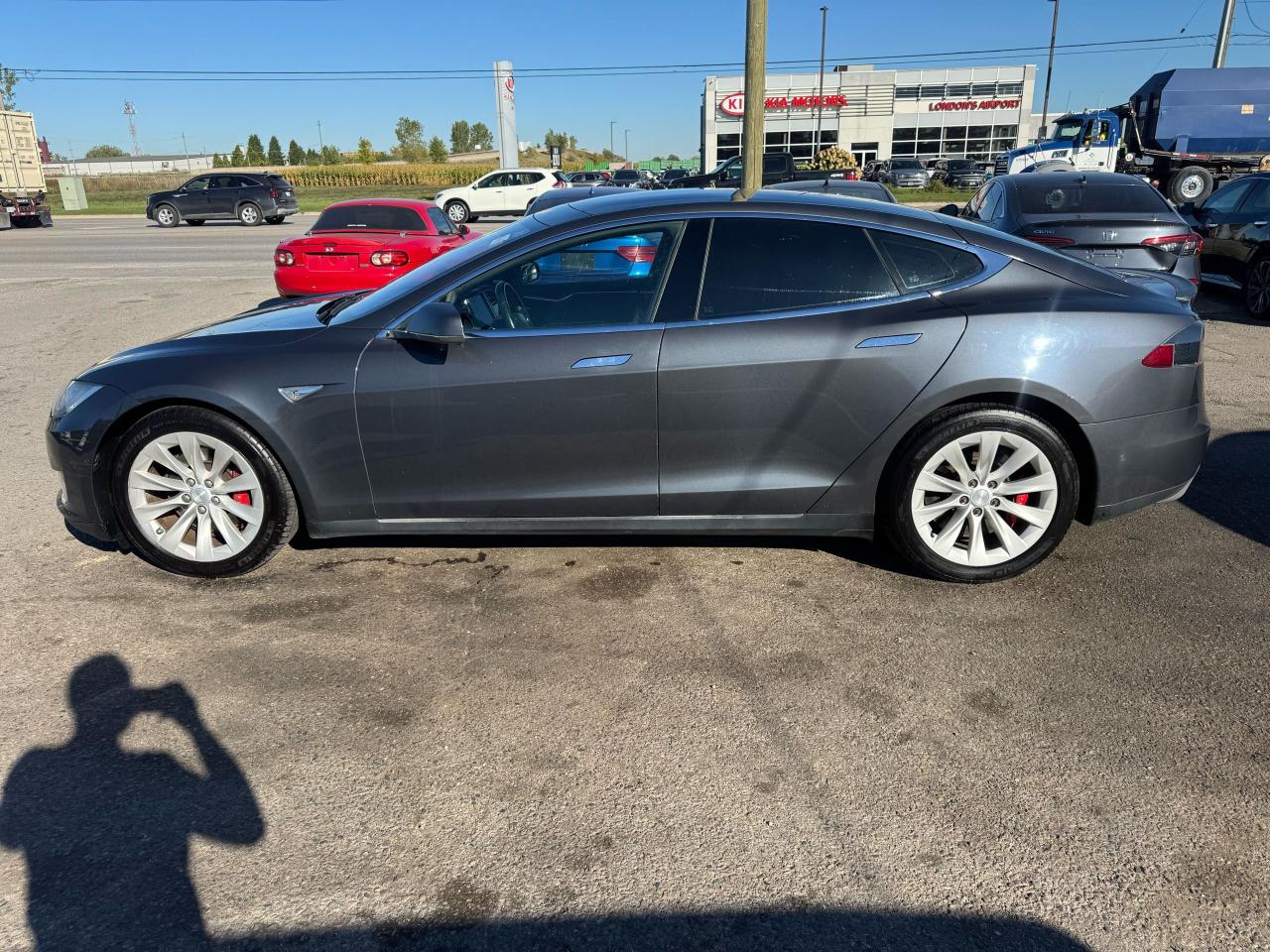 2015 Tesla Model S P90D, AWD, LOADED, ONLY 162KMS, CERTIFIED - Photo #2