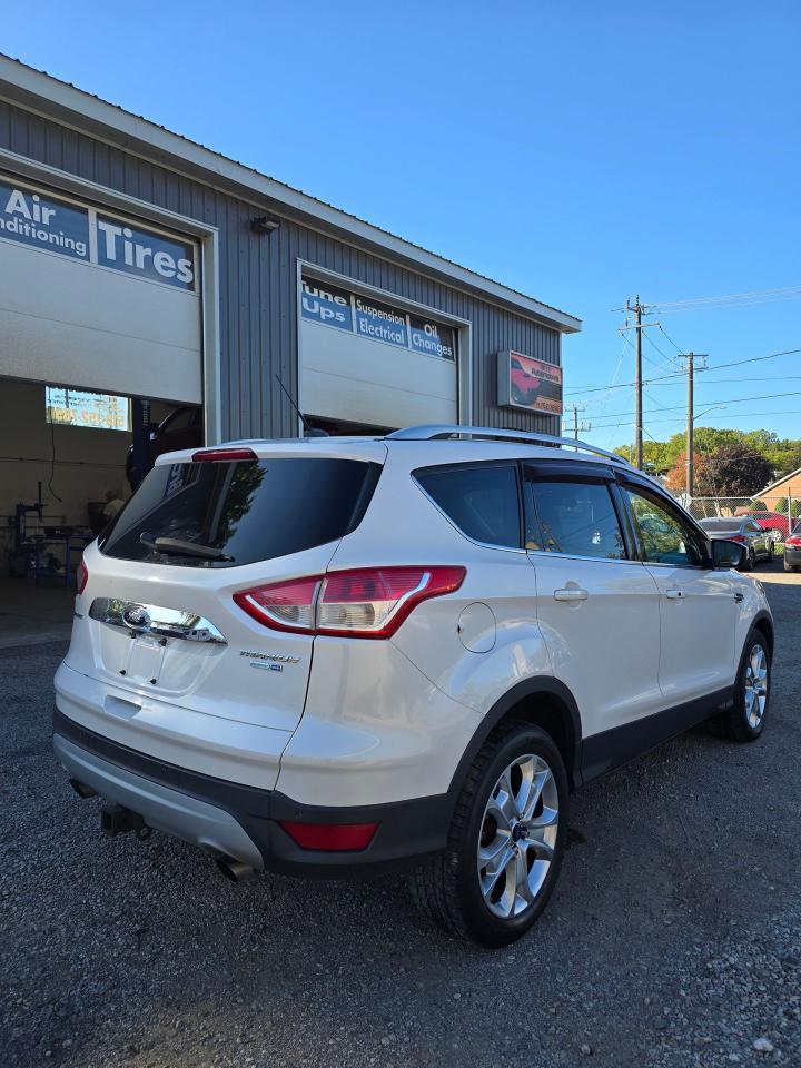 2016 Ford Escape 4WD 4DR TITANIUM - Photo #11