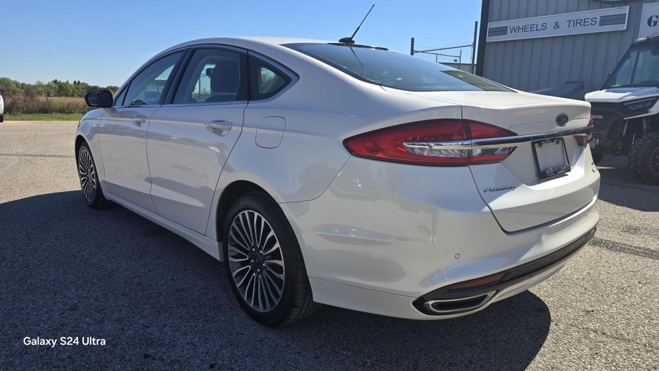 2017 Ford Fusion SE - Photo #3