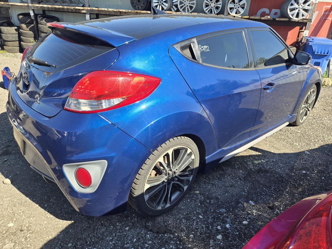 2016 Hyundai Veloster Turbo - Photo #5