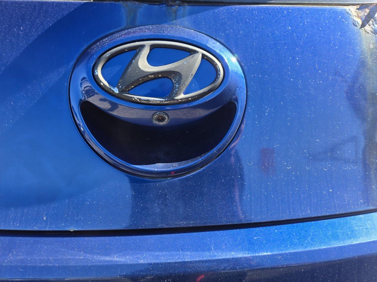 2016 Hyundai Veloster Turbo - Photo #7