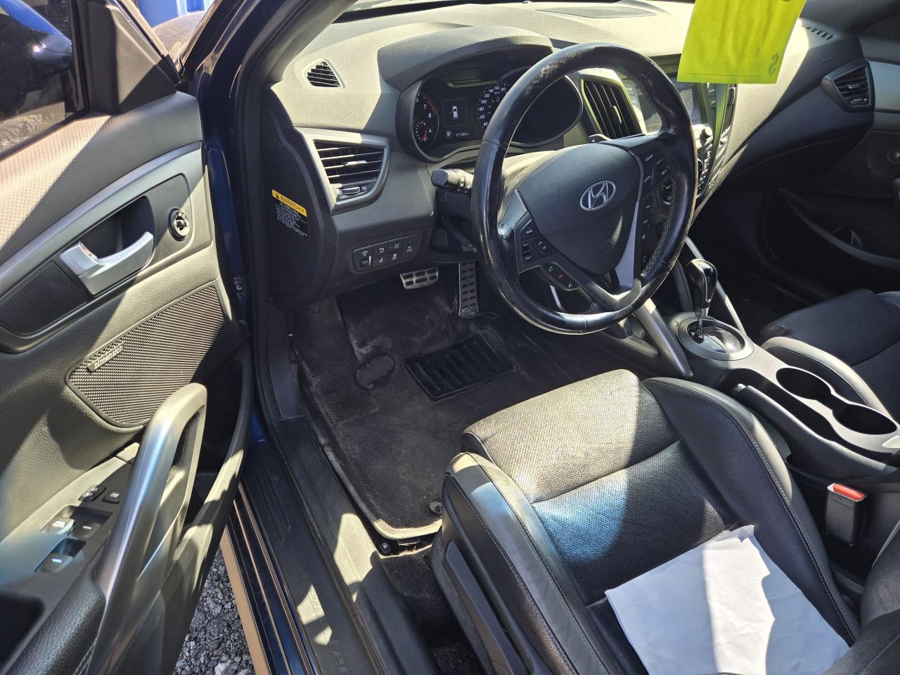 2016 Hyundai Veloster Turbo - Photo #10