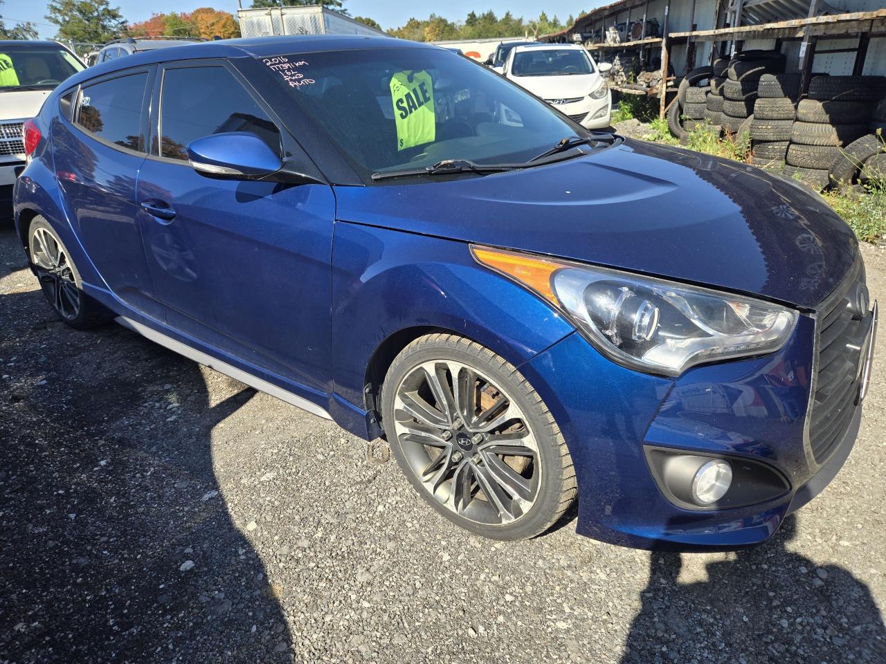 2016 Hyundai Veloster Turbo - Photo #3