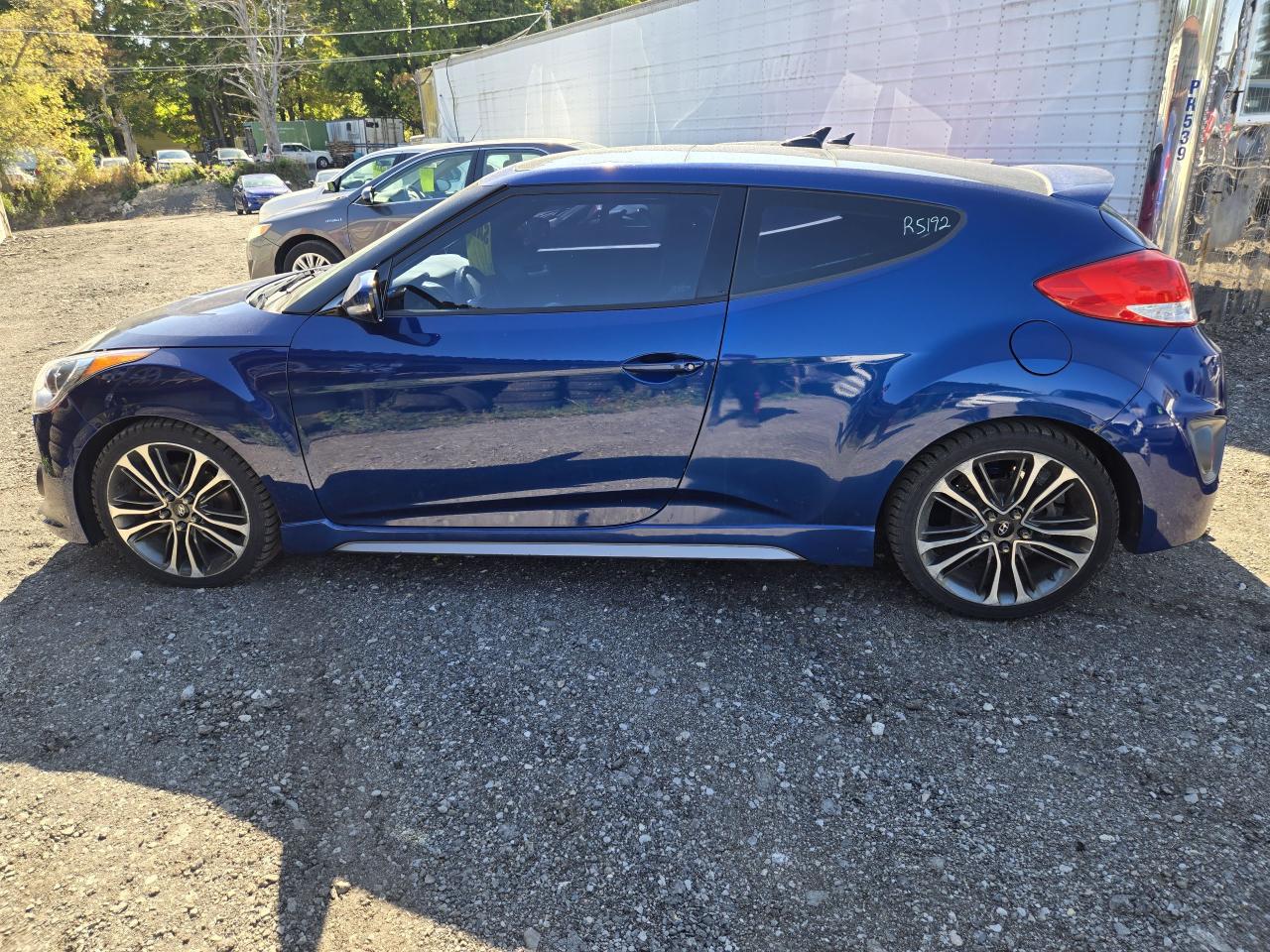 2016 Hyundai Veloster Turbo - Photo #9