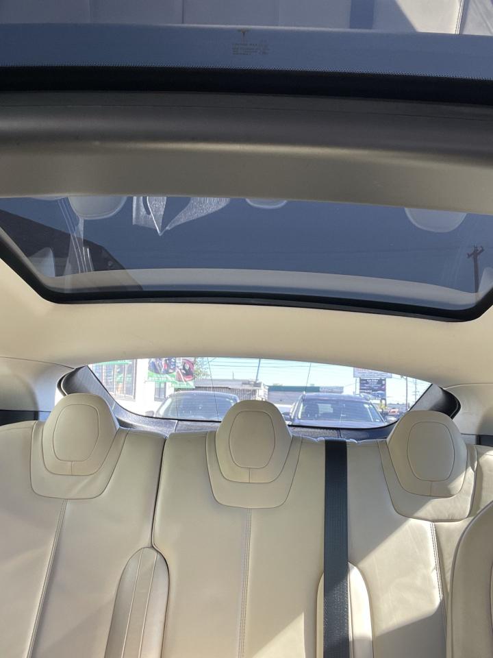 2014 Tesla Model S Performance - Photo #14