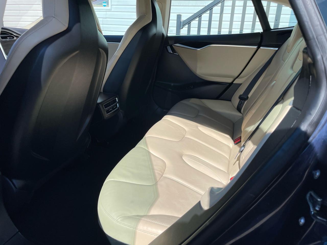 2014 Tesla Model S Performance - Photo #15