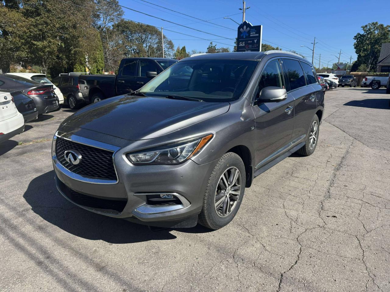 2017 Infiniti QX60  - Photo #5