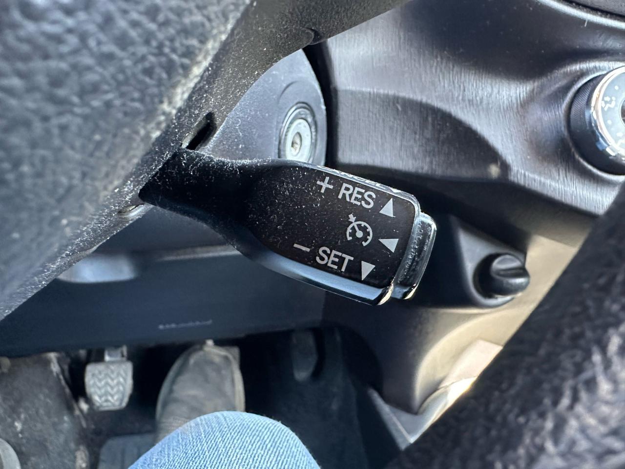 2014 Toyota Yaris LE - Photo #11