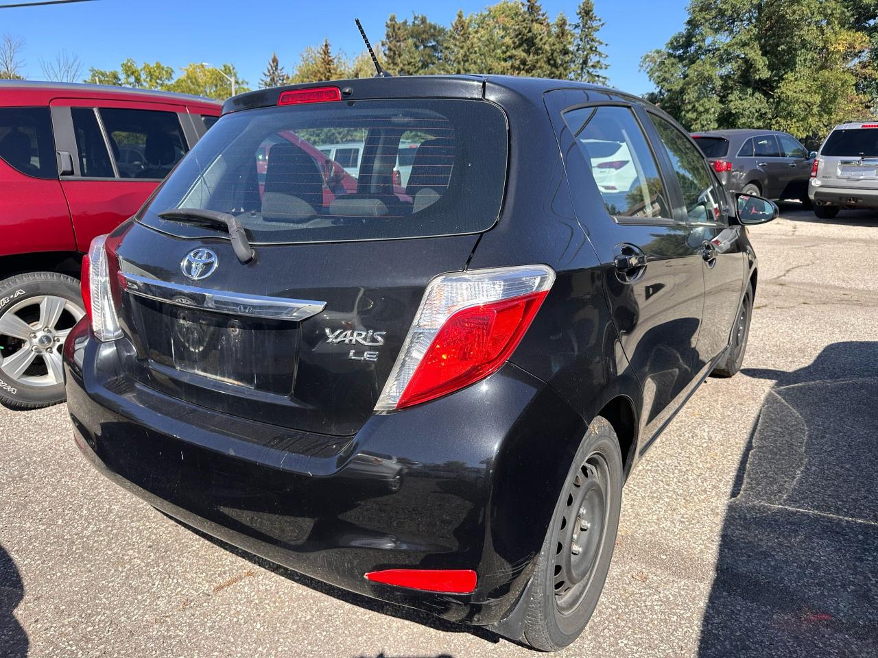2014 Toyota Yaris LE - Photo #3