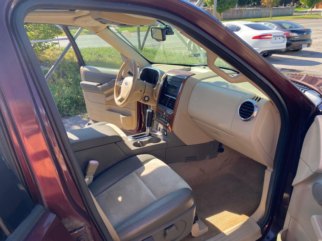 2006 Ford Explorer 4dr 4.6L Eddie Bauer 4WD - Photo #13