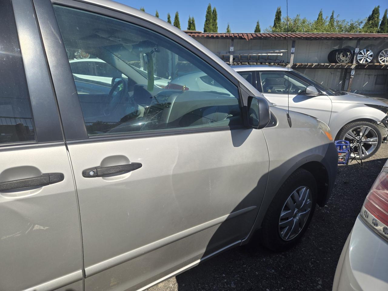 2009 Toyota Sienna CE - Photo #5