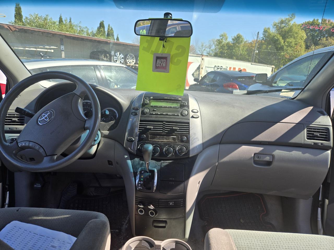 2009 Toyota Sienna CE - Photo #11