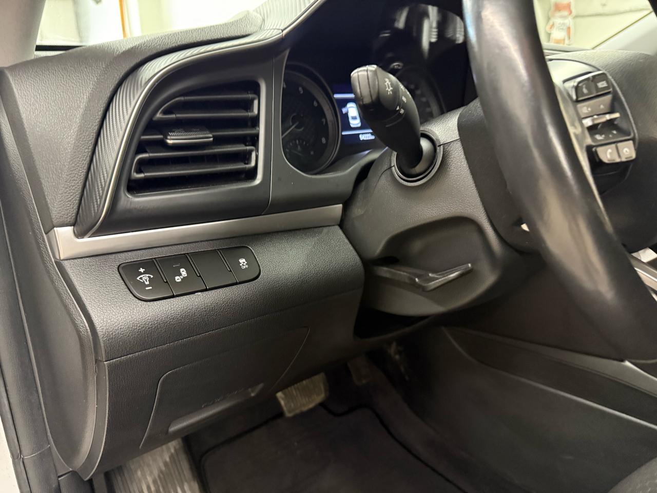 2020 Hyundai Elantra Preferred - Photo #13