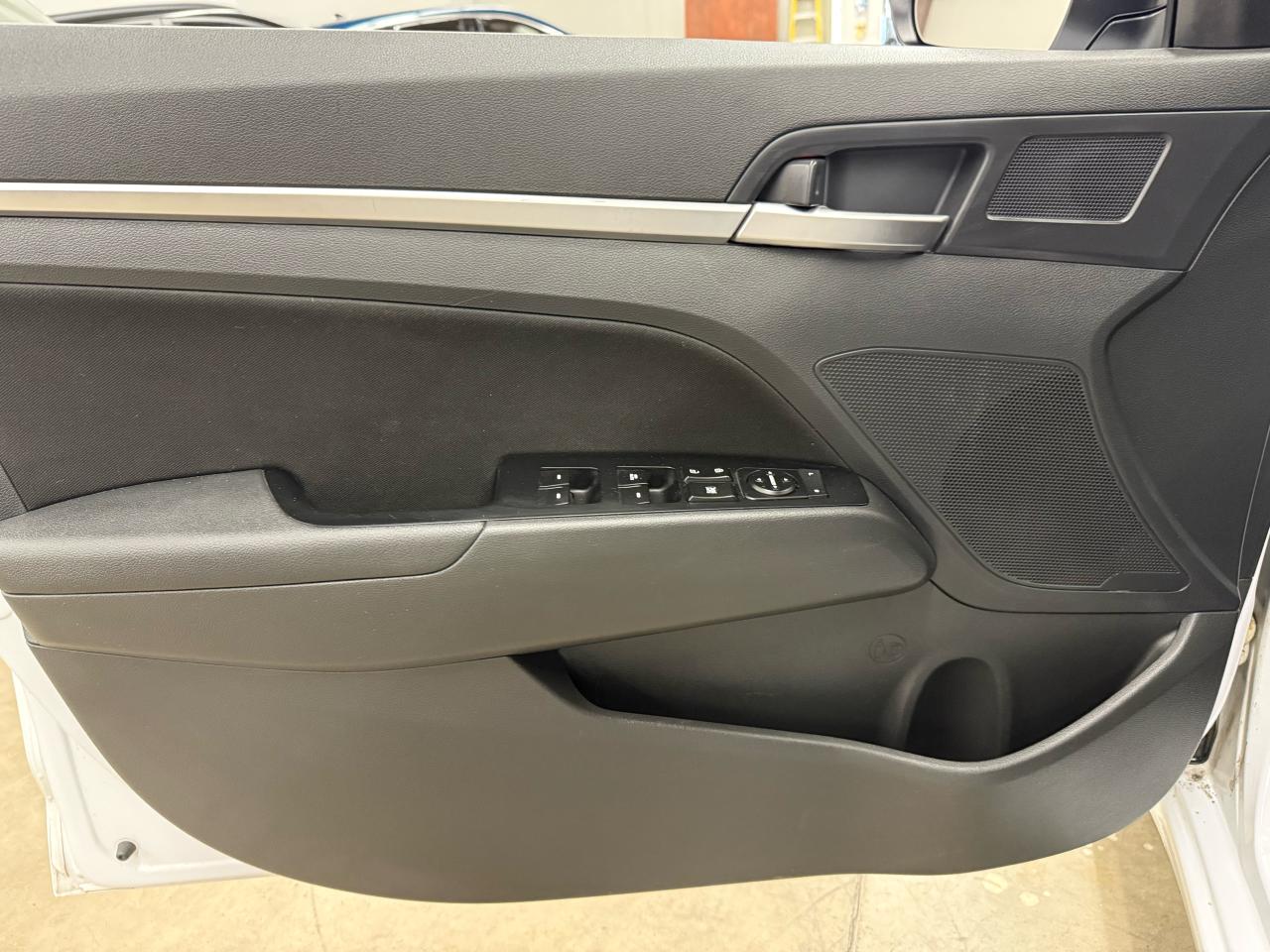 2020 Hyundai Elantra Preferred - Photo #12