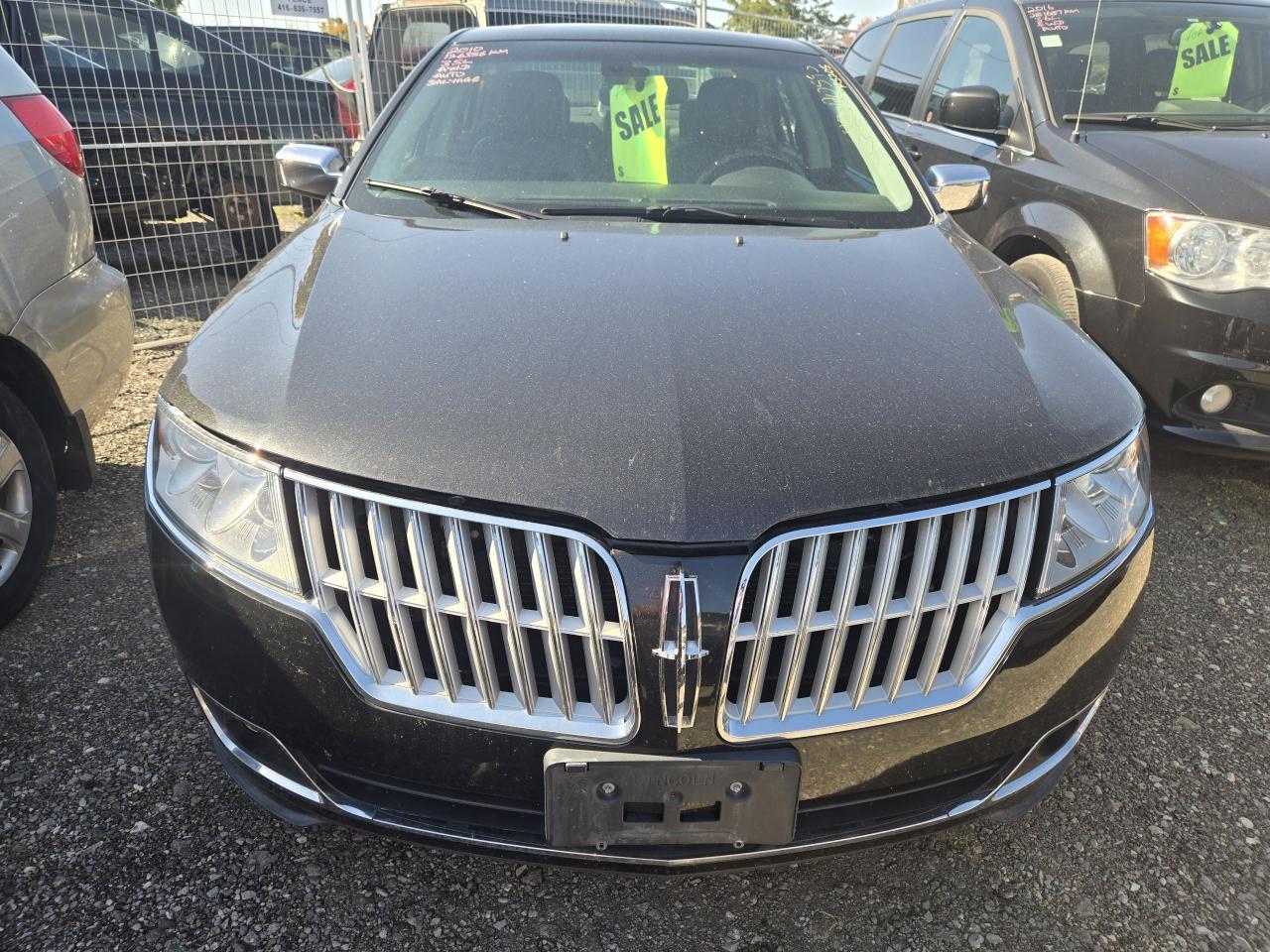 2010 Lincoln MKZ  - Photo #2