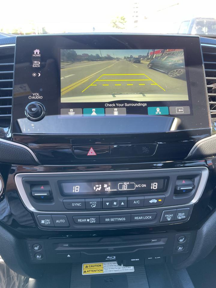 2021 Honda Pilot TOURING 8-PASSENGER - Photo #12
