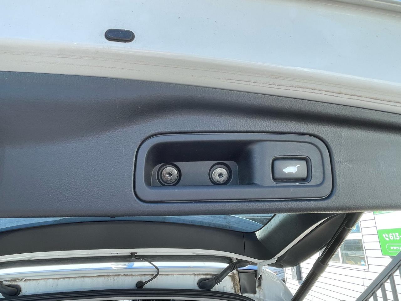 2021 Honda Pilot TOURING 8-PASSENGER - Photo #16