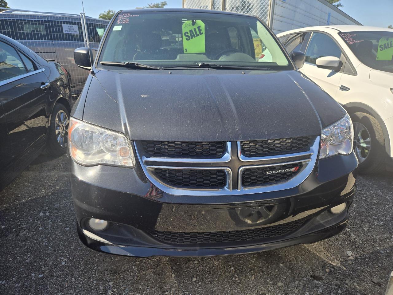 2016 Dodge Grand Caravan Crew Plus - Photo #2