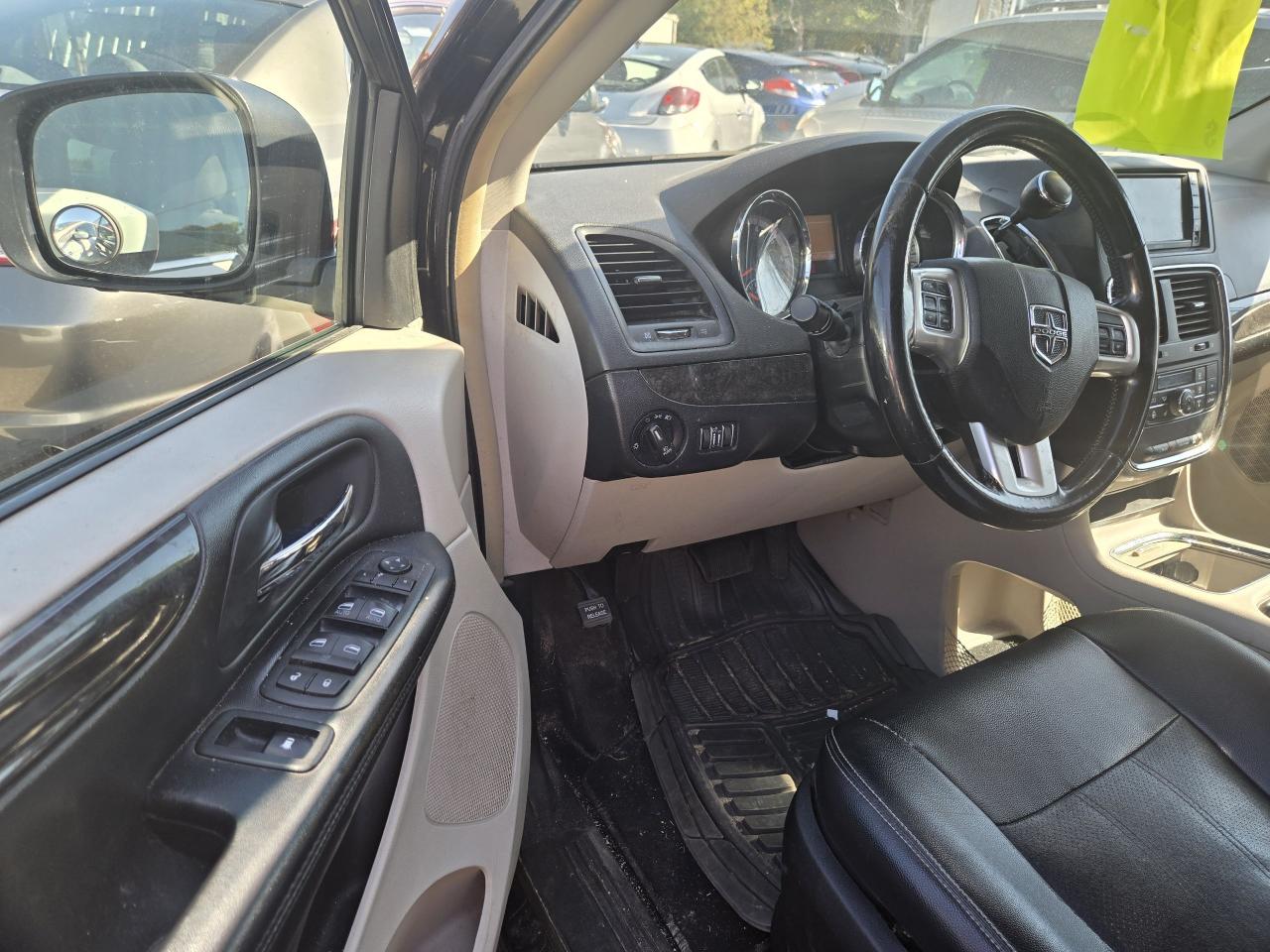 2016 Dodge Grand Caravan Crew Plus - Photo #9