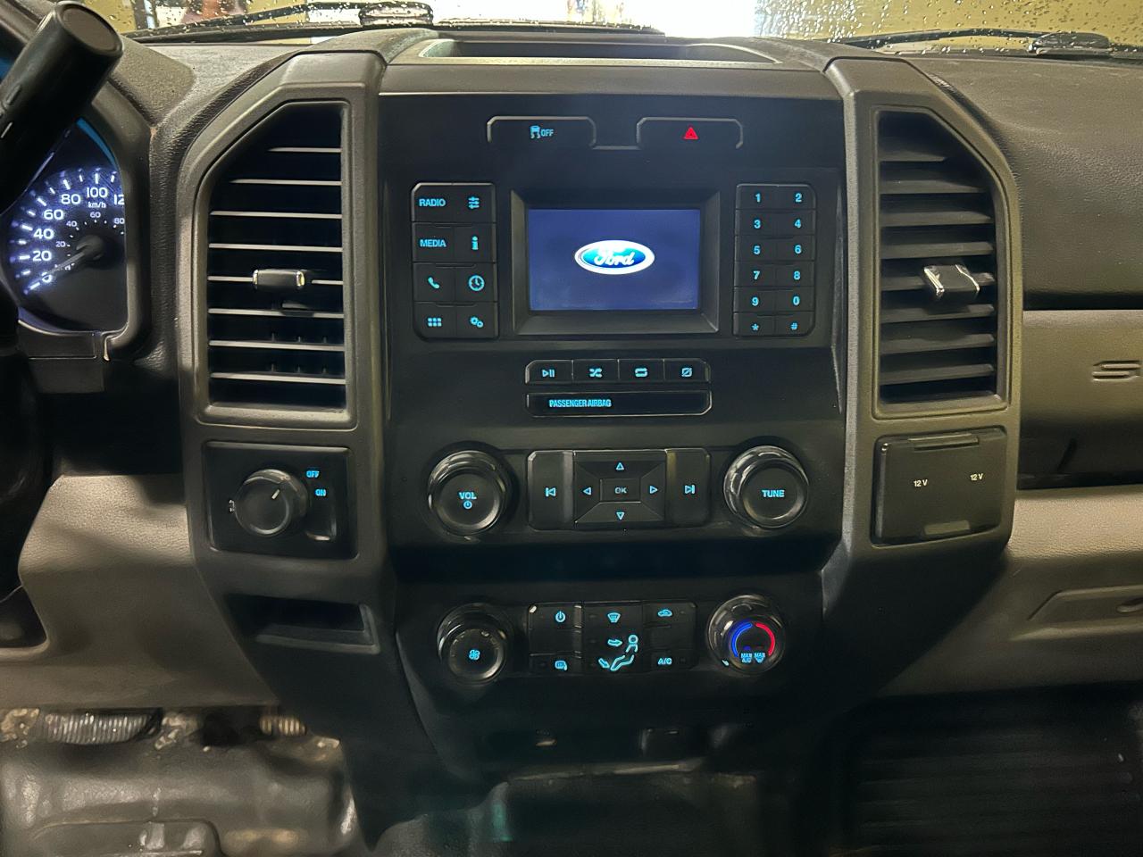 2020 Ford SUPER DUTY F-250 SRW XL - Photo #10