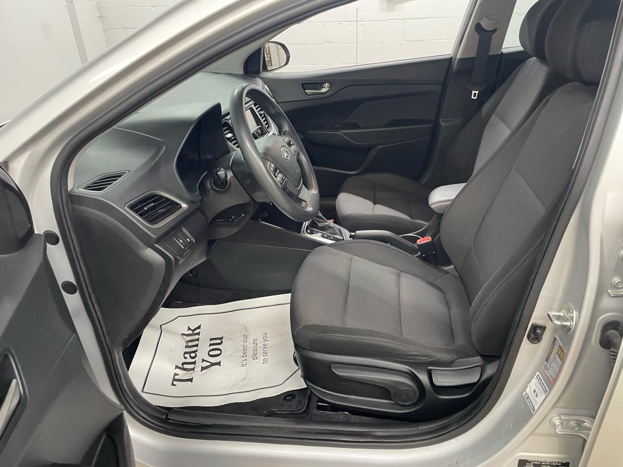2019 Hyundai Accent Preferred Photo8