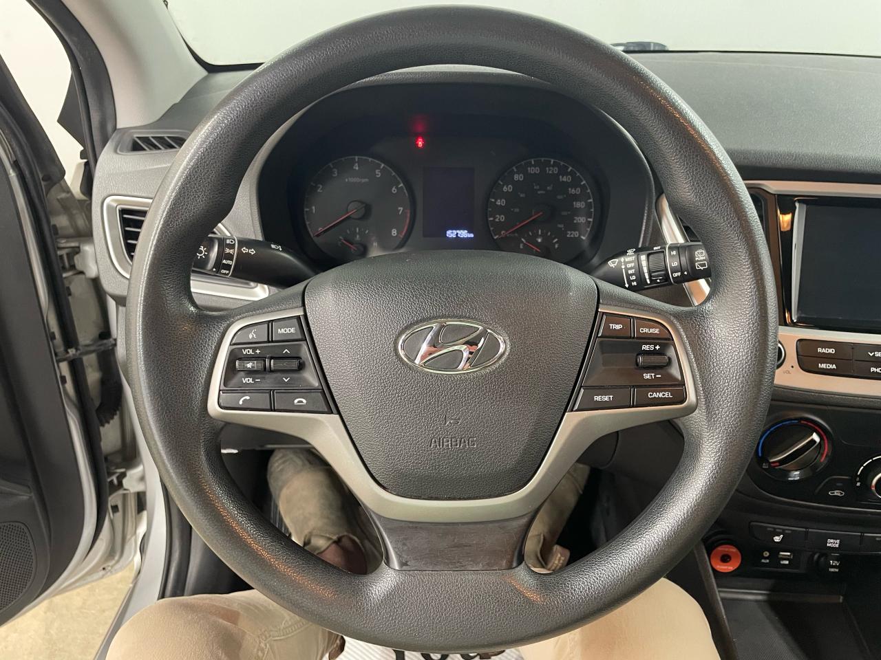 2019 Hyundai Accent Preferred Photo14