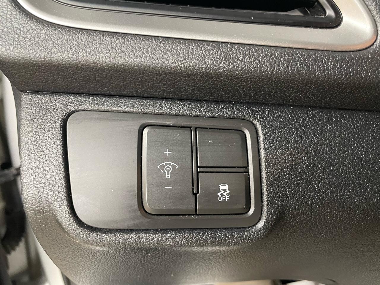 2019 Hyundai Accent Preferred Photo13