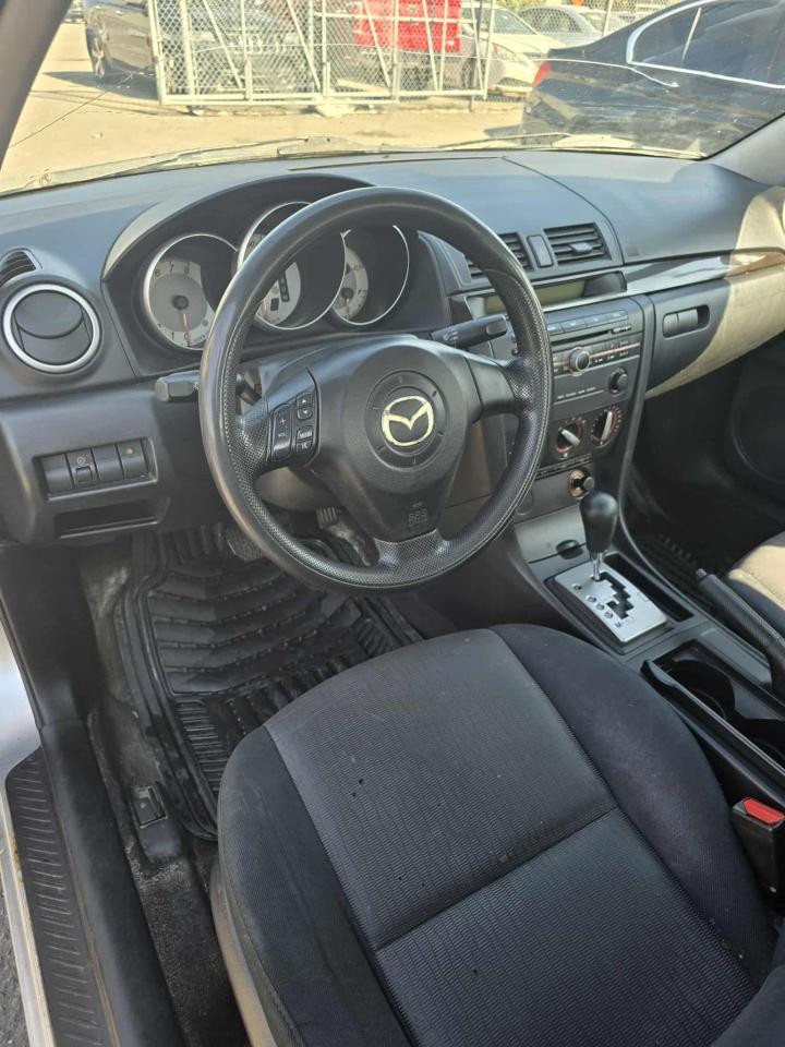 2007 Mazda MAZDA3 GX - Photo #6