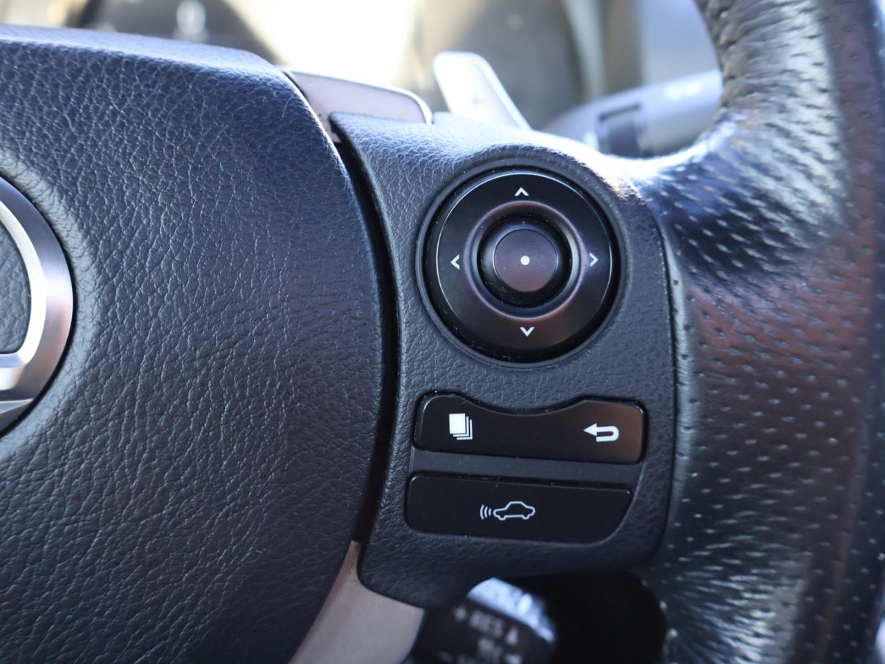 2014 Lexus IS 350 F-SPORT AWD CERTIFIED *SERVICE RECORDS* CAMERA NAV BLUETOOTH LEATHER HEATED SEATS SUNROOF CRUISE ALLOYS - Photo #37